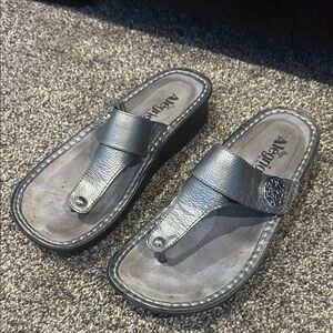 Alegria Carina Metallic Silver Slide Sandals 38 8